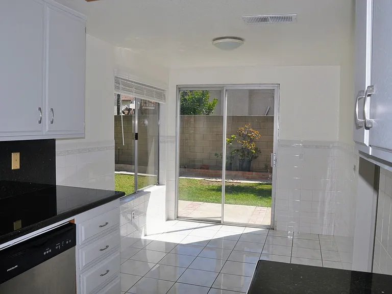 3354 Dynelo Ave — Photo 10