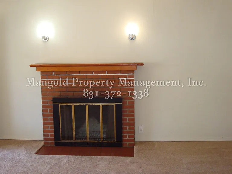 1256 Lowell St — Photo 3