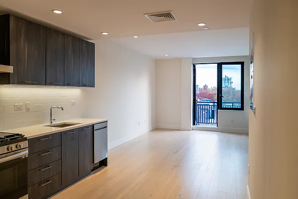 Rented by Brick&Mortar | media 15