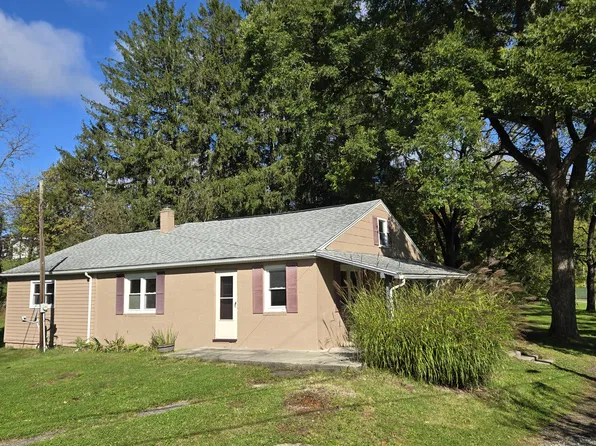2795 Valley Rd, Marysville, PA 17053