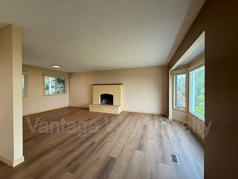 1103 Trevor Dr #1 — Photo 3