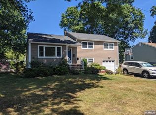 4 Dorchester Rd, Emerson, NJ 07630