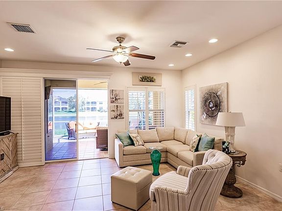 3rd image of 10524 Diamante Way