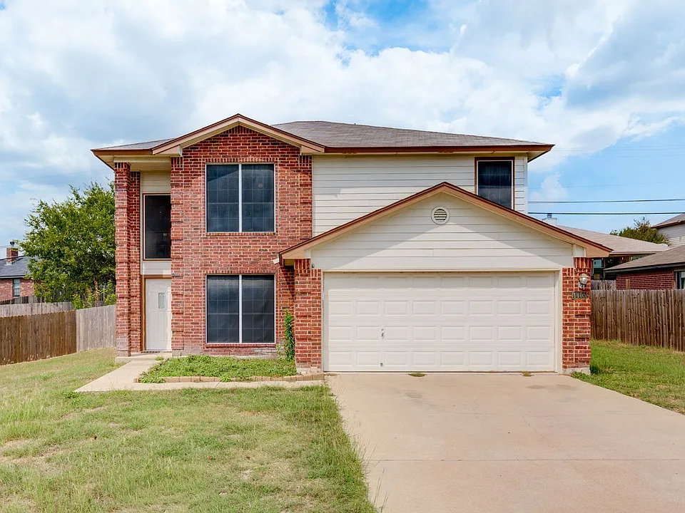 4405 Twin Oaks Cir