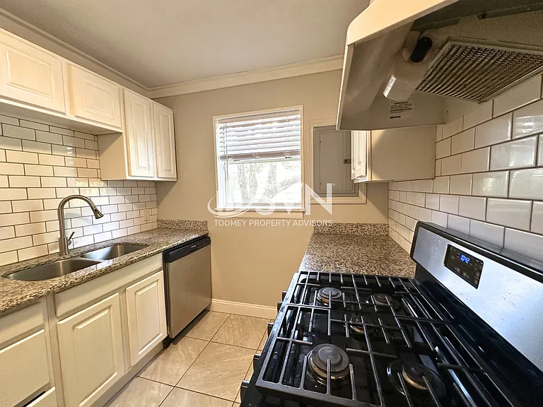 1412 Government St #2B — Photo 1