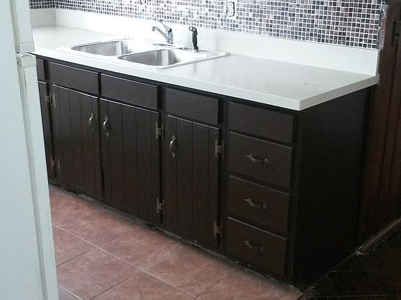 3rd image of 1808 Losantiville Ave APT 2
