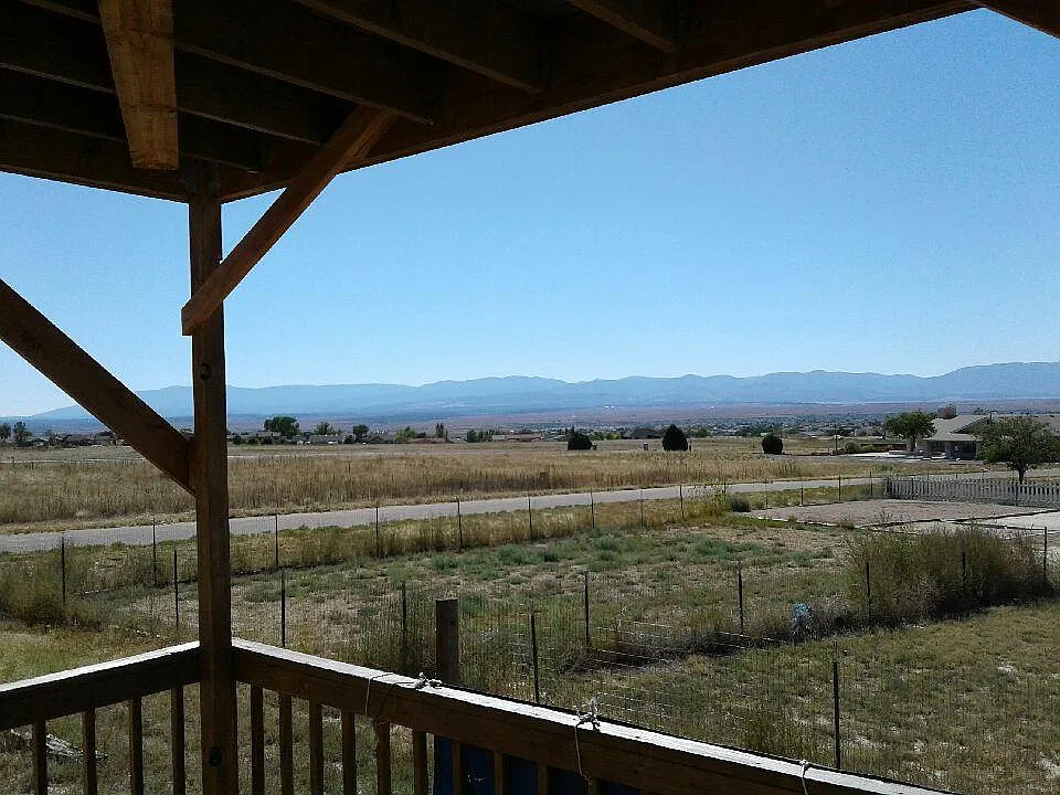 2 bed, 1000 sqft, $1,300 — Photo 3