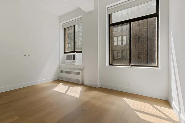 Rented by MNS | media 2