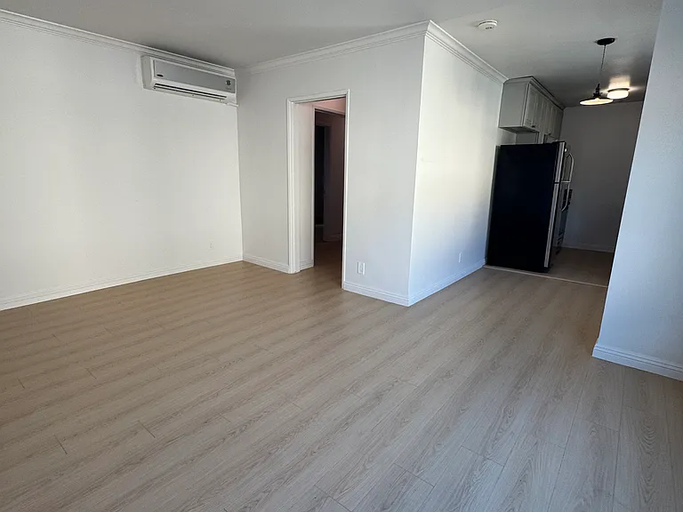 2213 W Court St #3 — Photo 13