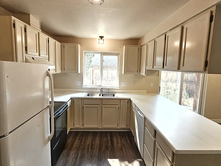 3060 Sheraton Ct #C — Photo 3