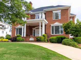 8 Baronne Ct, Greer, SC 29650