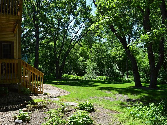 5th image of 2596 Moundsview Dr #16
