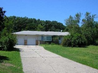 253 Long Pond Rd, Wading River, NY 11792