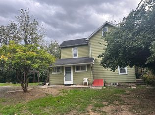 1334 Farmersville Rd, Bethlehem, PA 18020