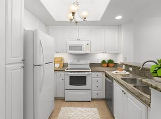 9257 Regents Rd, La Jolla, CA 92037