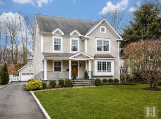20 Intervale Rd, Darien, CT 06820
