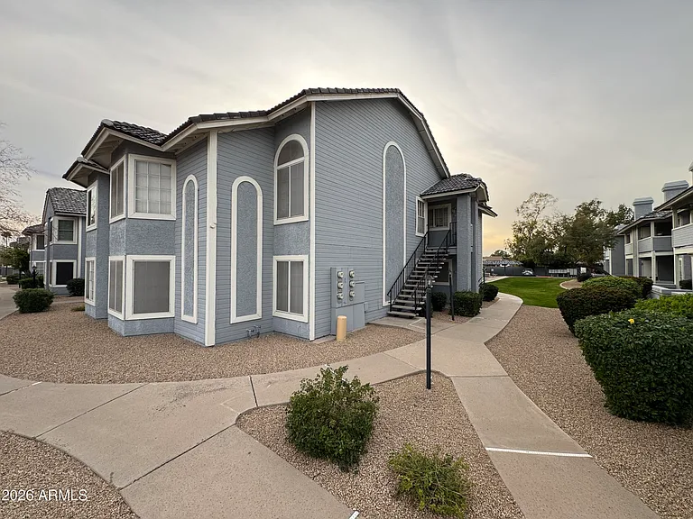 2910 W Marconi Ave #104 — Photo 1