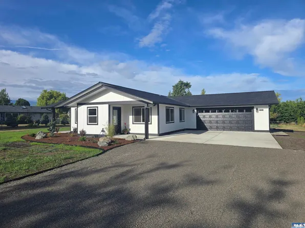 1161 Thornton Dr, Sequim, WA 98382