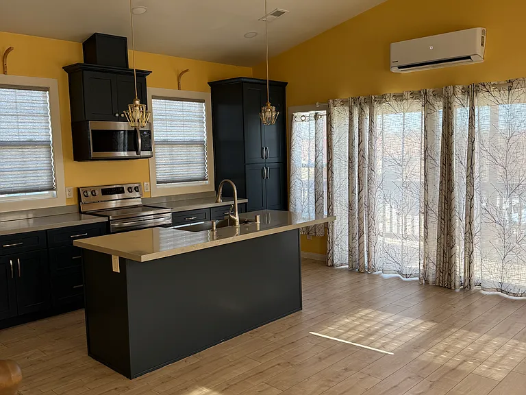 1158 Walpen Dr — Photo 1