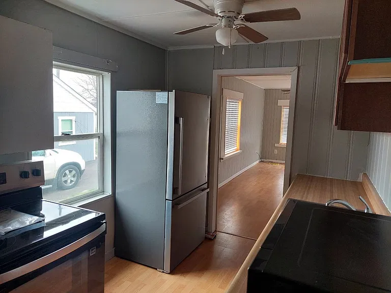 3217 Main St — Photo 7