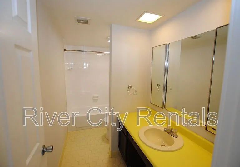 7769 Point Vicente Ct — Photo 9