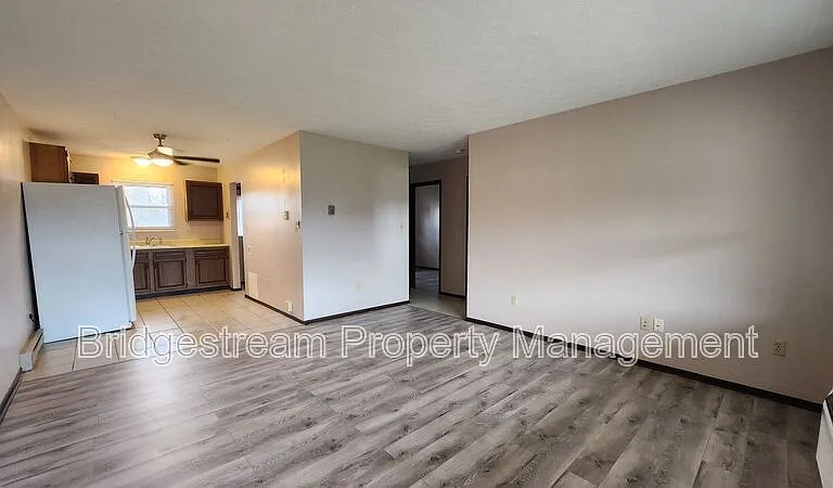 48 Candlewood Ct — Photo 2