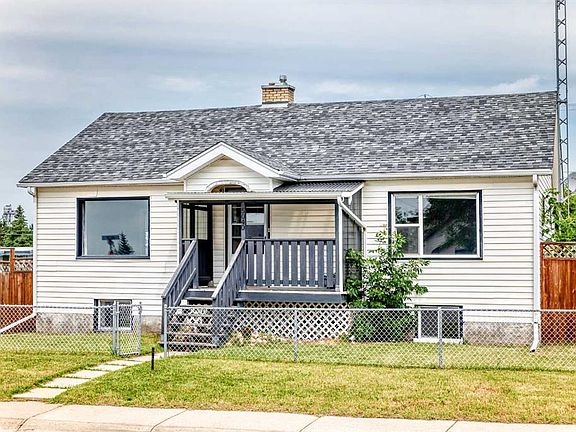 2nd image of 5040 S 46th St