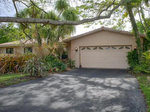11075 NW 38th St, Coral Springs, FL 33065