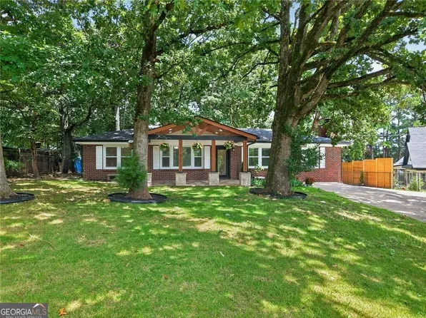 797 E Morningside Dr, Lawrenceville, GA 30043