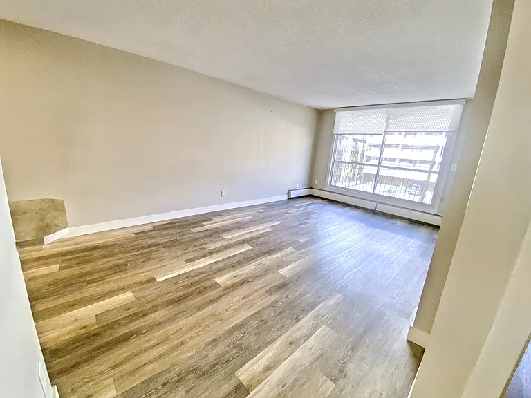 824 13th Ave SW — Photo 28