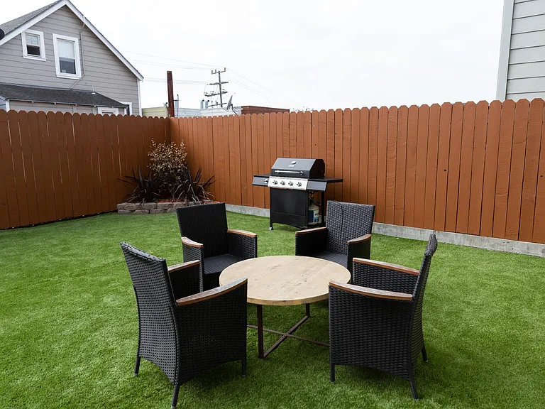 36 Eastlake Ave — Photo 20
