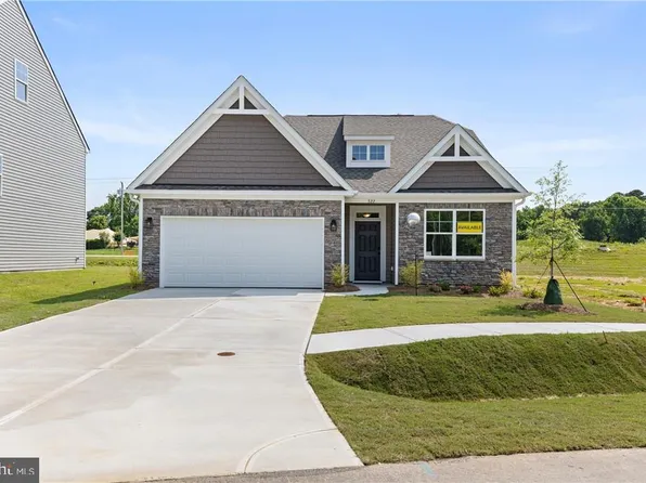 10263 Szalay Ln, Ashland, VA 23005
