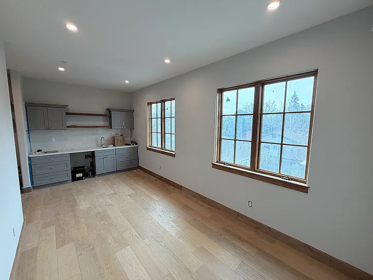1139 Roy Ave — Photo 34