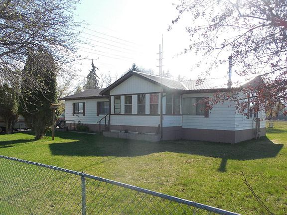 3rd image of 1702 S Woodland Dr