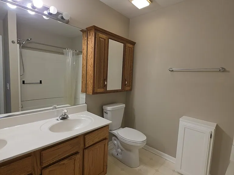 407 Spaulding Rd #407 — Photo 7