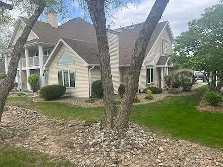 612 Bos Landen Dr #5C — Photo 2