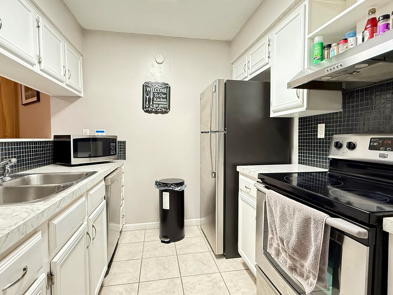 10131 Waterstone Dr — Photo 3