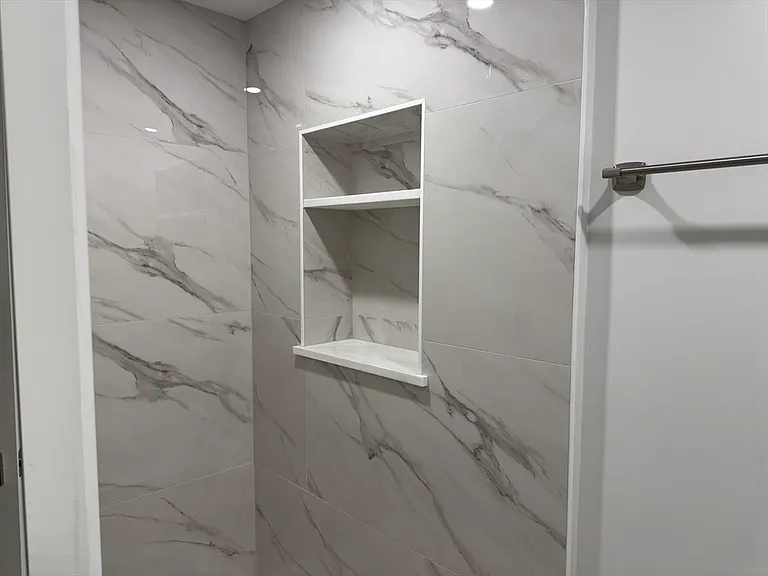 10 Beech St #1 — Photo 3