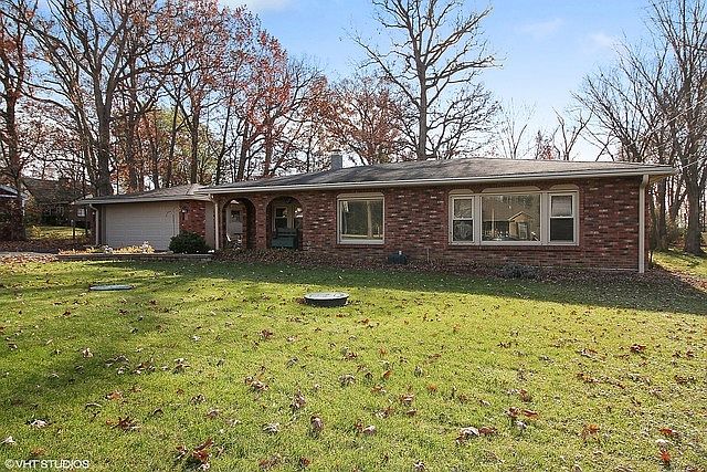 1st image of 20202 S Woodland Cir