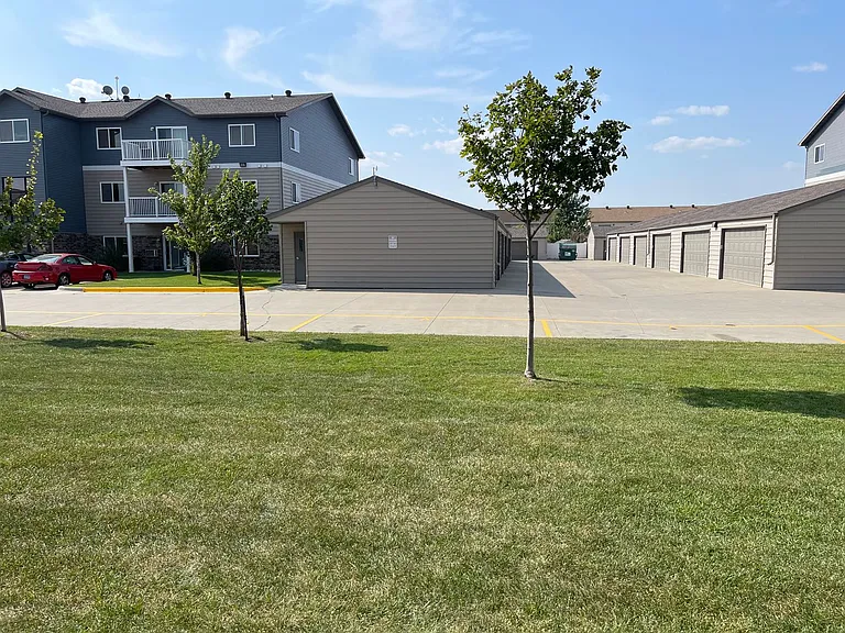 The Edge of Osgood Apartments — Photo 33