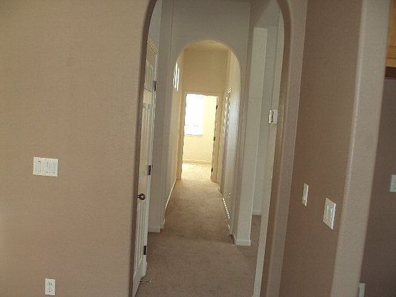 4th image of 225 Kinloch Ct