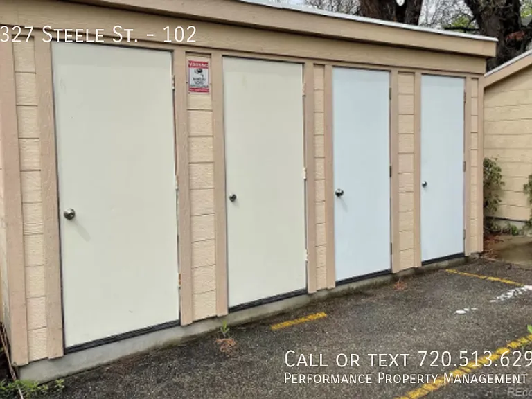 1327 Steele St #102 — Photo 12