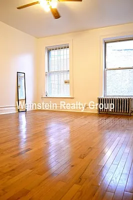 Rented by Weinstein Realty Group | media 8