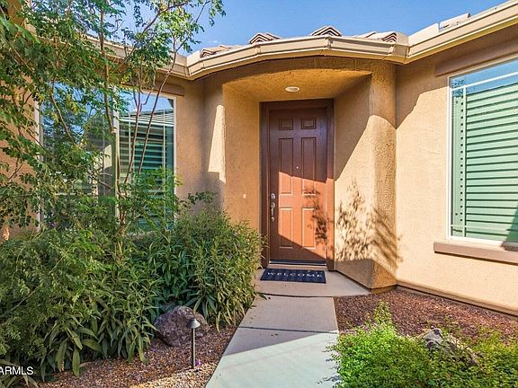 3rd image of 26086 N 108TH Avenue