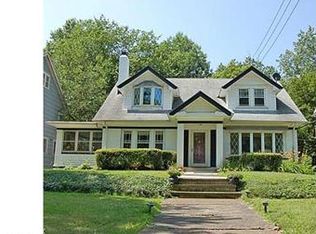 2876 Washington Blvd, Cleveland Heights, OH 44118