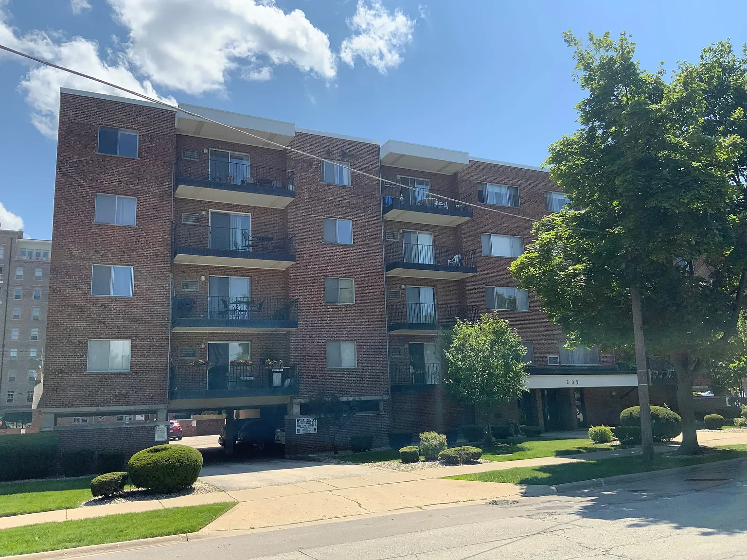 1 bed, 900 sqft, $1,835 — Photo 1