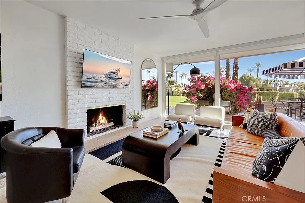 3 bed, 1907 sqft, $6,500 — Photo 1