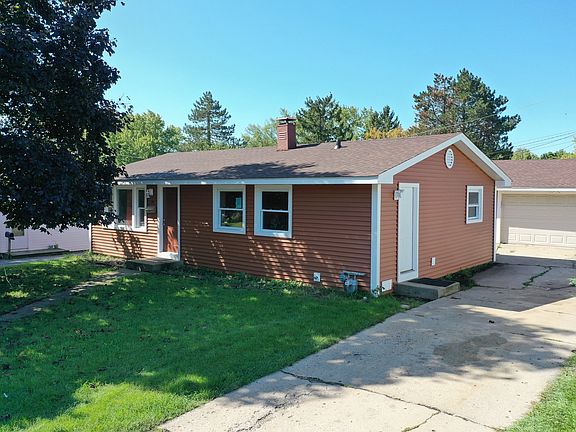 5th image of 79 Golfview Ln