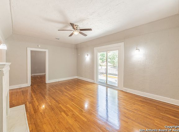 5th image of 527 Fulton Ave