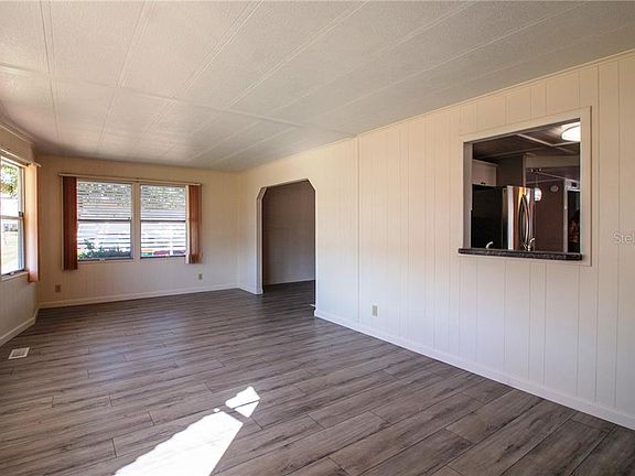 3rd image of 1000 Belmont Cir